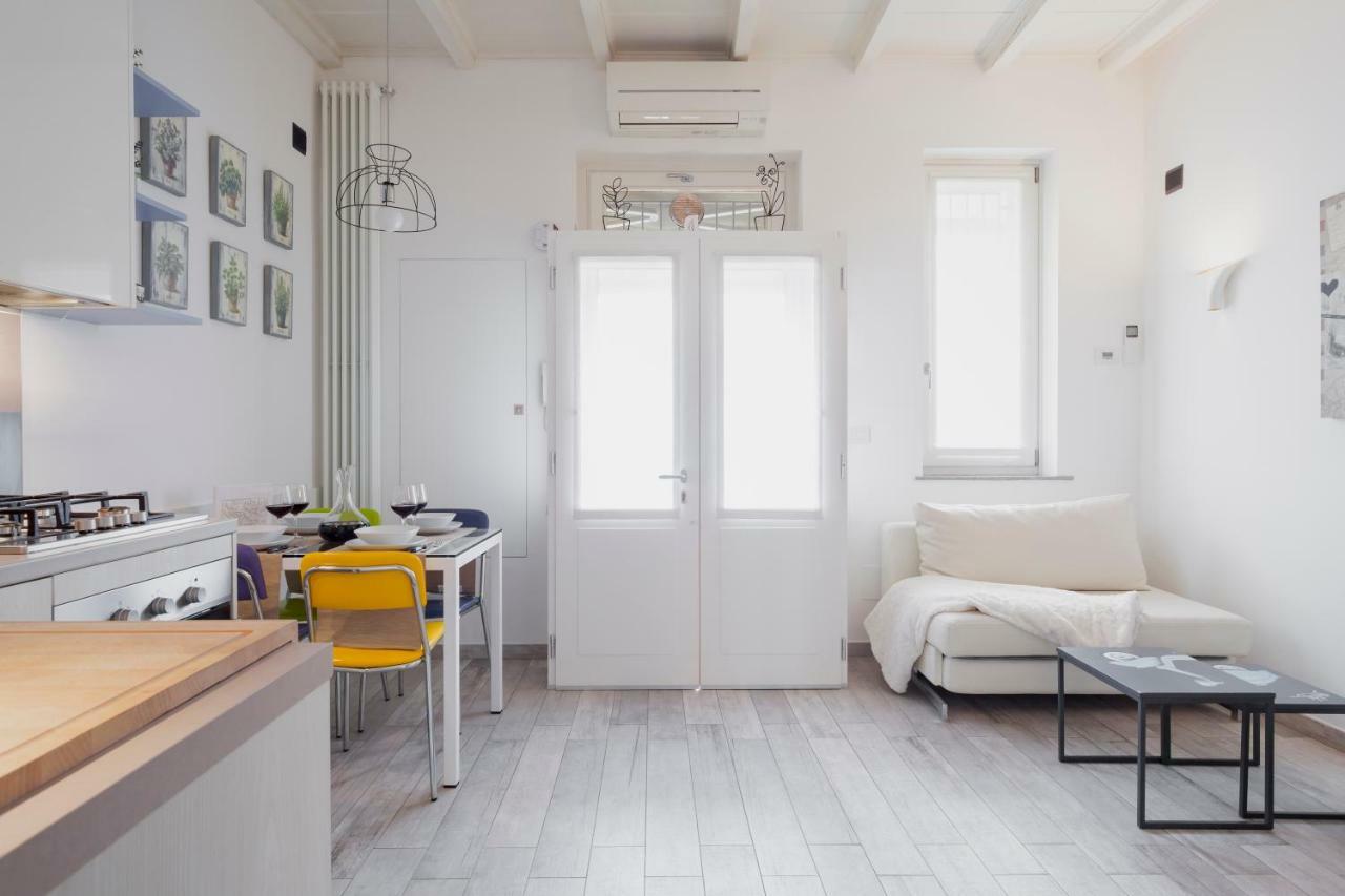 Charming Apartment On The Darsena Navigli - Pulizia Eccezionale Milano Exteriör bild